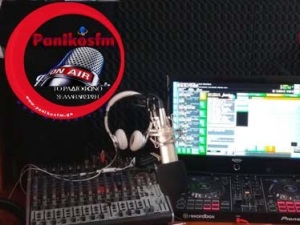 Panikosfm live
